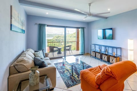 2-Bedroom Condo with Ocean View and Pool House in Playa Flamingo