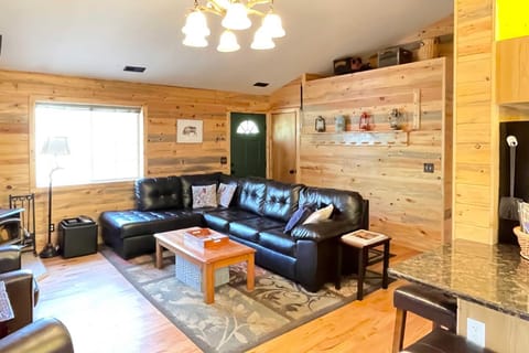 Bobcat Trail Cabin on 3 Acres in Como! House in Park County