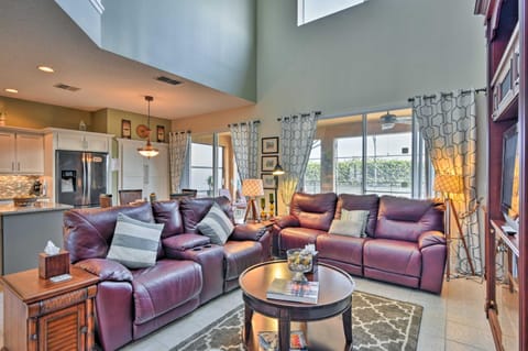 Luxe Terra Verde Villa with Theater 6 Mi to Disney! House in Kissimmee
