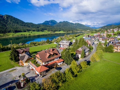 Neighbourhood, Natural landscape, Bird's eye view, Lake view, Mountain view