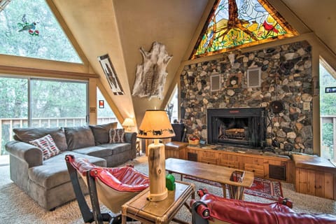 Star House in Pine Mtn Club - 20 Mins to Skiing! House in Pine Mountain Club