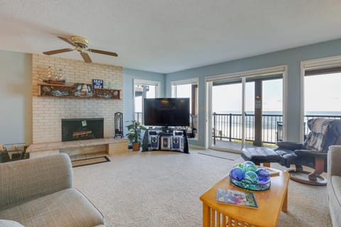 Cozy Oregon Resort Condo - Steps to Lincoln Beach! Apartment in Lincoln Beach