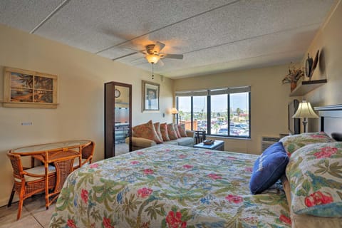 Ocean-View St Augustine Studio with Pool Access! Apartment in Crescent Beach