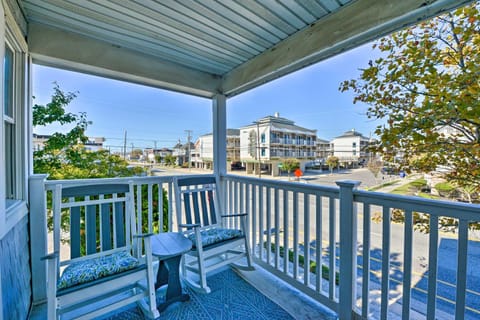 Wildwood Townhome with Patio 1 Block To The Beach! House in Wildwood