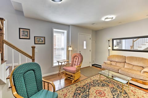 Charming Historic Condo - Walk to Downtown and UW Apartment in Laramie