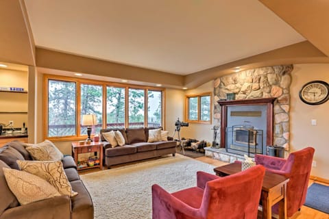 Expansive Hartsel Home with Mtn Views Near Hiking House in Park County