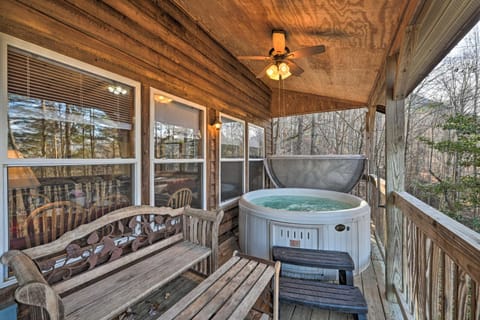 Pet-Friendly Smoky Mountain Cabin Hunt and Fish! House in Fontana Lake