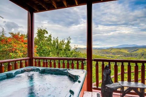 Heavenly Vista at Crown Point Near Pigeon Forge! House in Sevier County