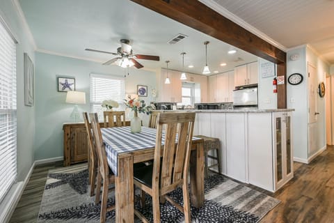 Pet-Friendly Galveston Bungalow, Steps to Beach! House in Galveston Island