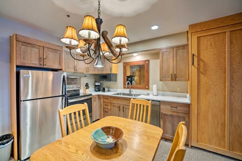 Big Sky Condo with Mountain Views, Hike, Ski and Fish! Apartment in Big Sky