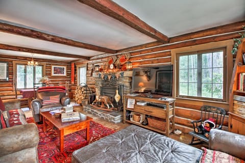 Award-Winning Log Cabin, Top 5 in New England! Casa in South Londonderry