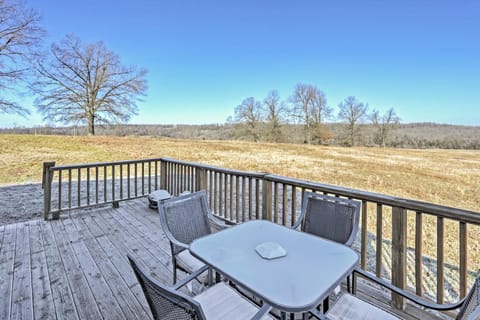 Secluded Everton Retreat with Ozark Mountain Views! House in Buffalo River