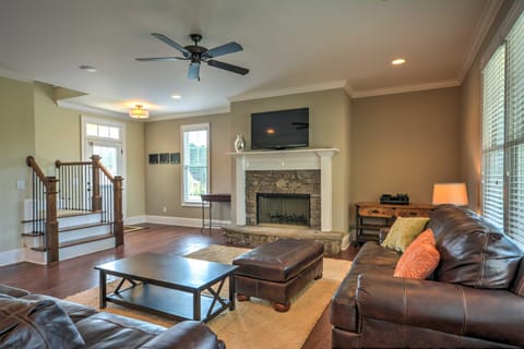 Spacious Family-Friendly Retreat with Winter Rates! House in Lake Oconee