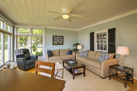 Boutique Home in Door County with Eagle Harbor Views! House in Ephraim
