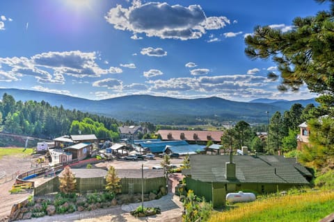 Condo 400 Feet to Angel Fire Resort Chile Express! Condo in Angel Fire