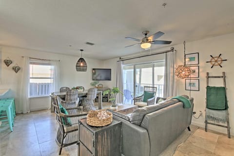 Emerald Hideaway Renovated Condo in Navarre Beach Apartment in Pensacola Beach