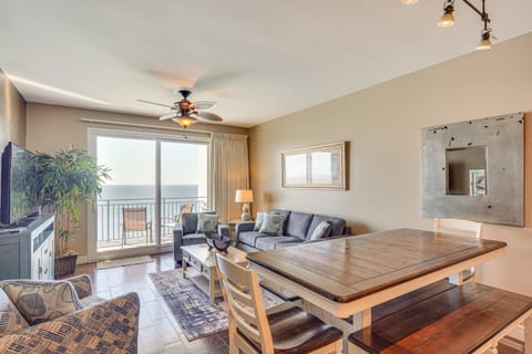 Beachfront Panama City Condo Walk to Pier Park! Apartment in Panama City Beach