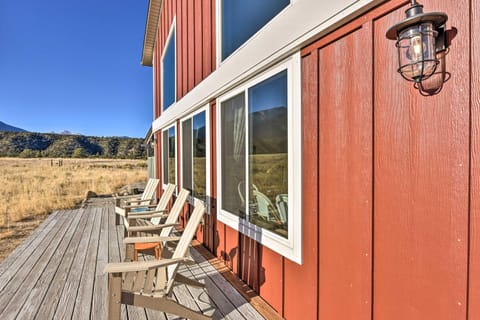 Nathrop Getaway with Collegiate Peak Views! House in Park County