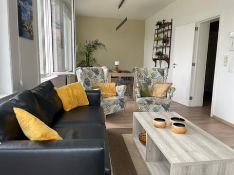 Evelyns Corner Duplex Apartment in Ghent