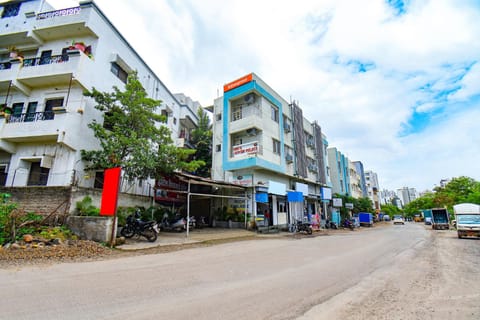 Property building, Facade/entrance