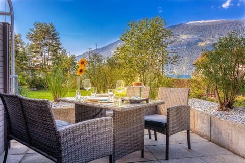 Balcony/Terrace, Lake view