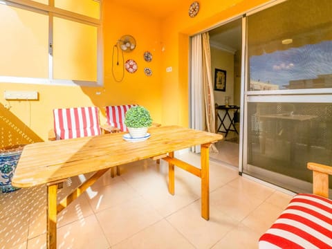 Céntrico apartamento con terraza en la playa Condo in Rincón de la Victoria