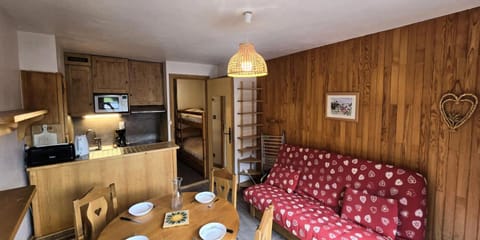 Résidence Le Centre - Studio pour 4 Personnes 46 Appartamento in Champagny-en-Vanoise