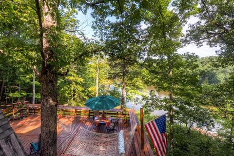 Quiet Lakefront Cottage with Dock and Resort Access! Maison in Innsbrook