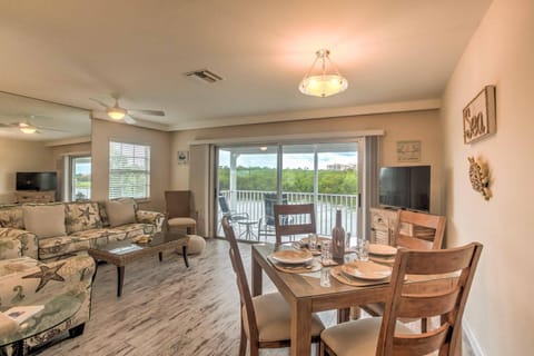 Waterfront Marco Island Retreat with Shared Docks Condo in Marco Island