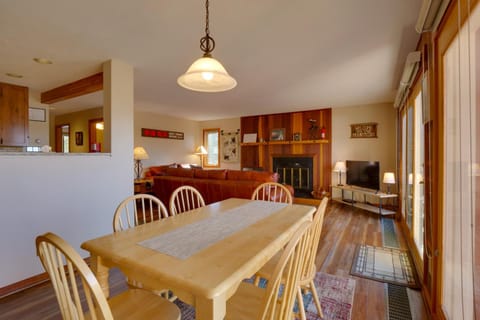 Silverthorne Condo Patio, Mtn Views, Pool Access! Apartment in Wildernest