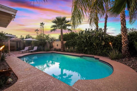 Charming Scottsdale Home with Pool, Hot Tub and Patio! Haus in Scottsdale
