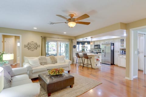 Prime Largo Vacation Rental with Lanai and Pool! Haus in Largo