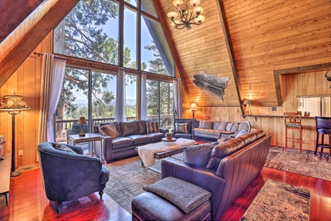 A-Frame Home with 3 Decks and Lake Arrowhead Views! House in Lake Arrowhead