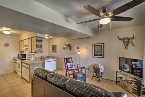 Quiet Retreat about 5 Mi to Lost Dutchman State Park! Apartment in Apache Junction