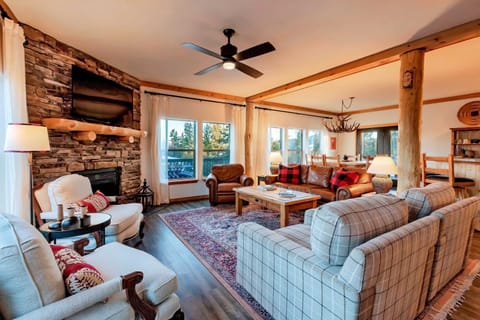 Granby Vacation Rental with Hot Tub and Mtn Views House in Granby