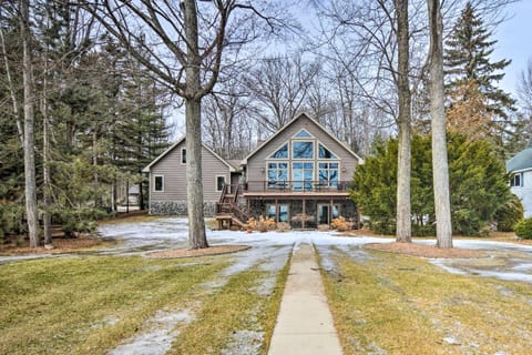 Lakefront Roscommon Home with Dock, Patio, and Games! House in Michigan