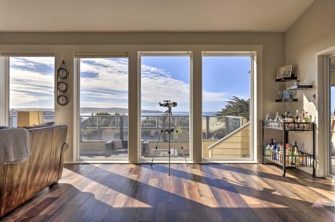 Remodeled Home with Spa and Deck Walk to Dillon Beach Casa in Dillon Beach