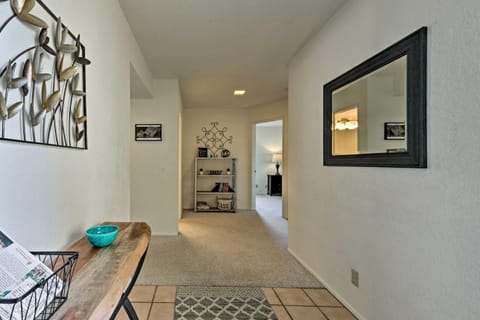 Palm Springs Area Condo with Pool and Tennis Access! Copropriété in Cathedral City