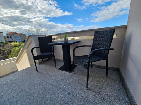 Patio, View (from property/room), Balcony/Terrace, Seating area