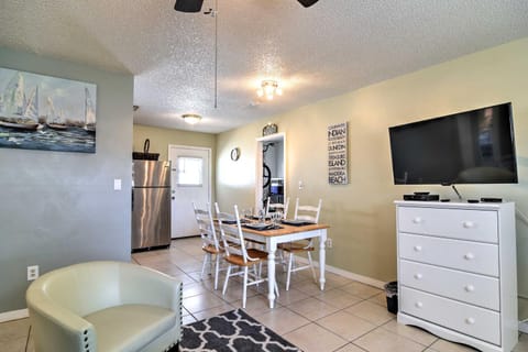 Largo Townhome - 10 Mins to Indian Rocks Beach! House in Largo