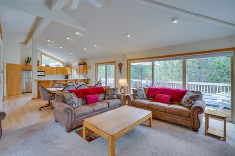 Sunriver Getaway with SHARC Waterpark Passes! Haus in Sunriver
