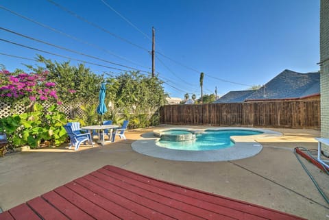 Corpus Christi Home with Pool and Hot Tub Walk to Bay House in Corpus Christi