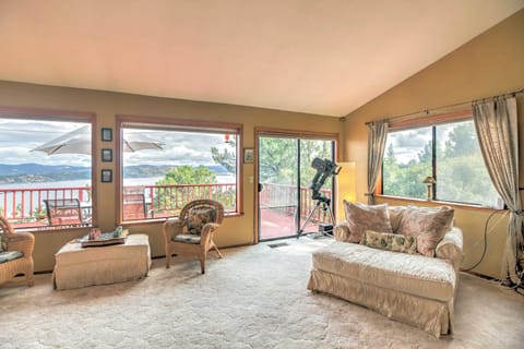 Spacious Kelseyville Home with Large Lakefront Deck! House in Clear Lake