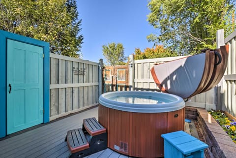 Taos Studio with Shared Hot Tub in Historic District Condominio in Taos