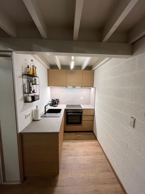 Coffee/tea facilities, Kitchen or kitchenette, dishwasher