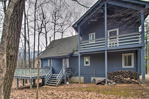 Wintergreen Home with Deck - Near Skiing and Hiking! Haus in Nelson County