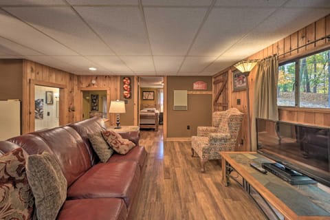 Lucas McCain Cabin 5 Mi to Raystown Lake Launch! House in Raystown Lake