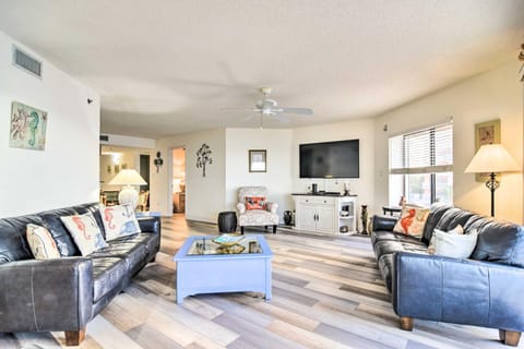 Indian Shores Condo with Pool and Sunset Beach View! Copropriété in Redington Shores