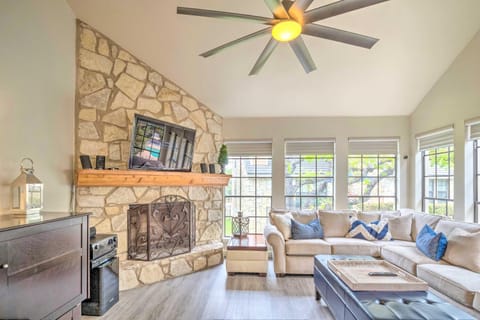 Horseshoe Bay Townhome with Patio and Outdoor Pool! House in Horseshoe Bay