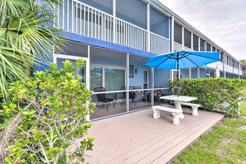 Longboat Key Condo with Lanai, Walk to Beach and Shops Copropriété in Longboat Key